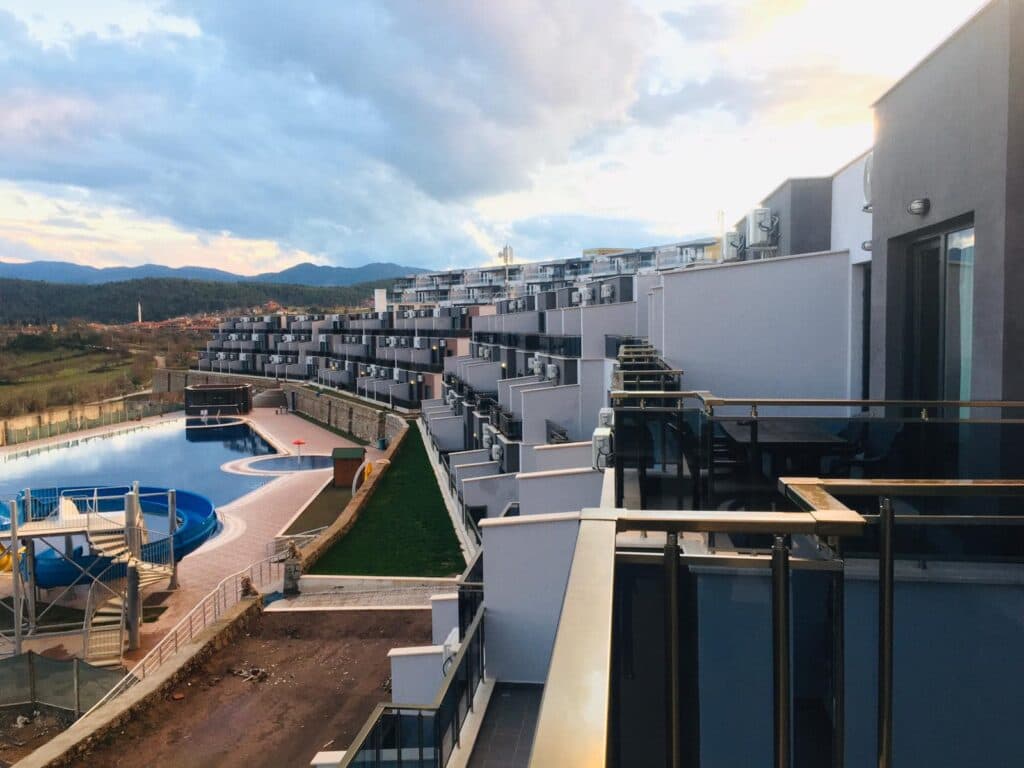 Cover image for Laguna Termal Otel